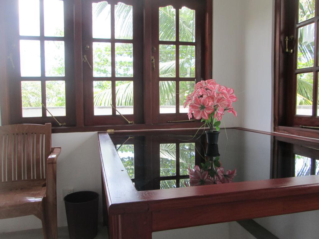 Bay Reach Home Stay Weligama Exterior photo
