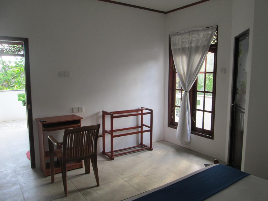 Bay Reach Home Stay Weligama Exterior photo