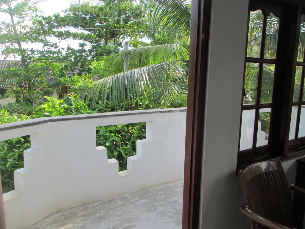 Bay Reach Home Stay Weligama Exterior photo
